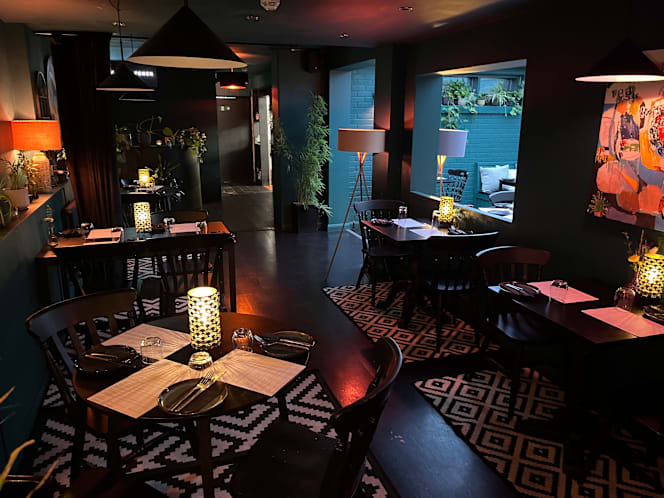 Kix Bar + Kitchen - 2