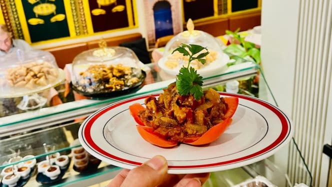 Zeina Restaurant - 4