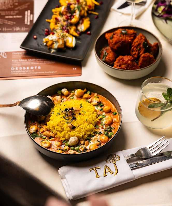 Taj - Indian Restaurant & Bar - 4