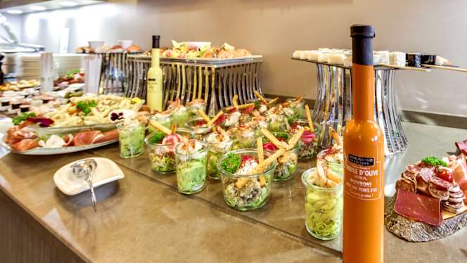 Le 1913 Bar Bastille & Restaurant - 9