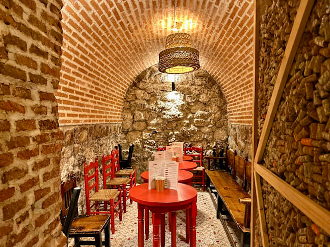 La Cava de Marcelino, Vinos y Ultraporcinos - 3