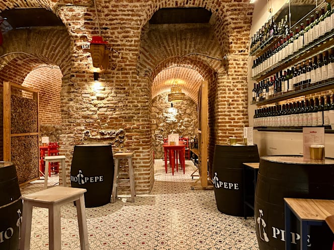La Cava de Marcelino, Vinos y Ultraporcinos - 2
