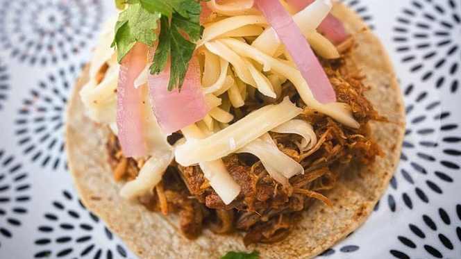 Con Limón y sal Caletillas - 2