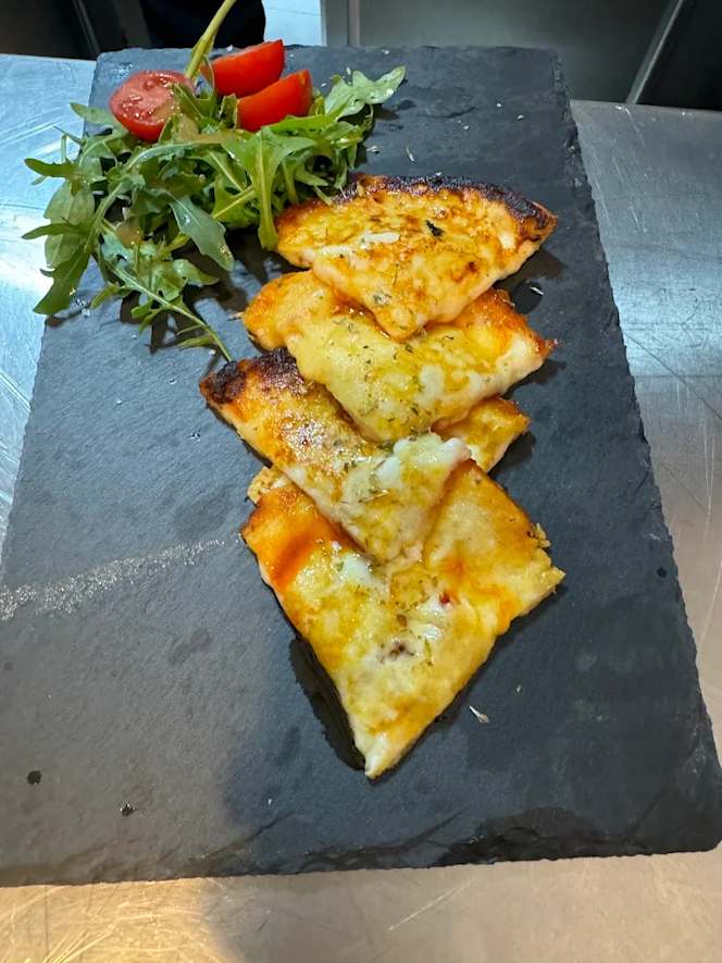 Trattoria y Pizzería Capitol - 4