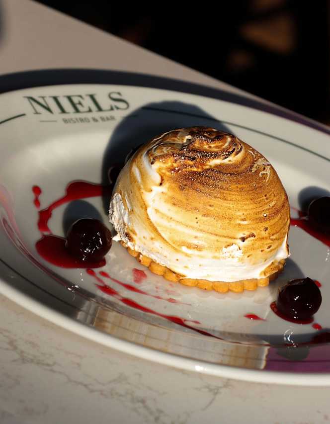 Niels Bistro & Bar - 4