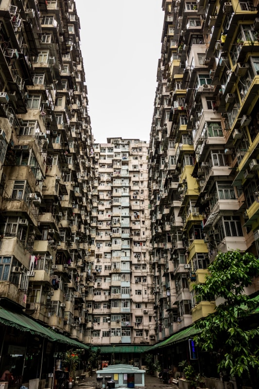 Montane Mansion courtyard