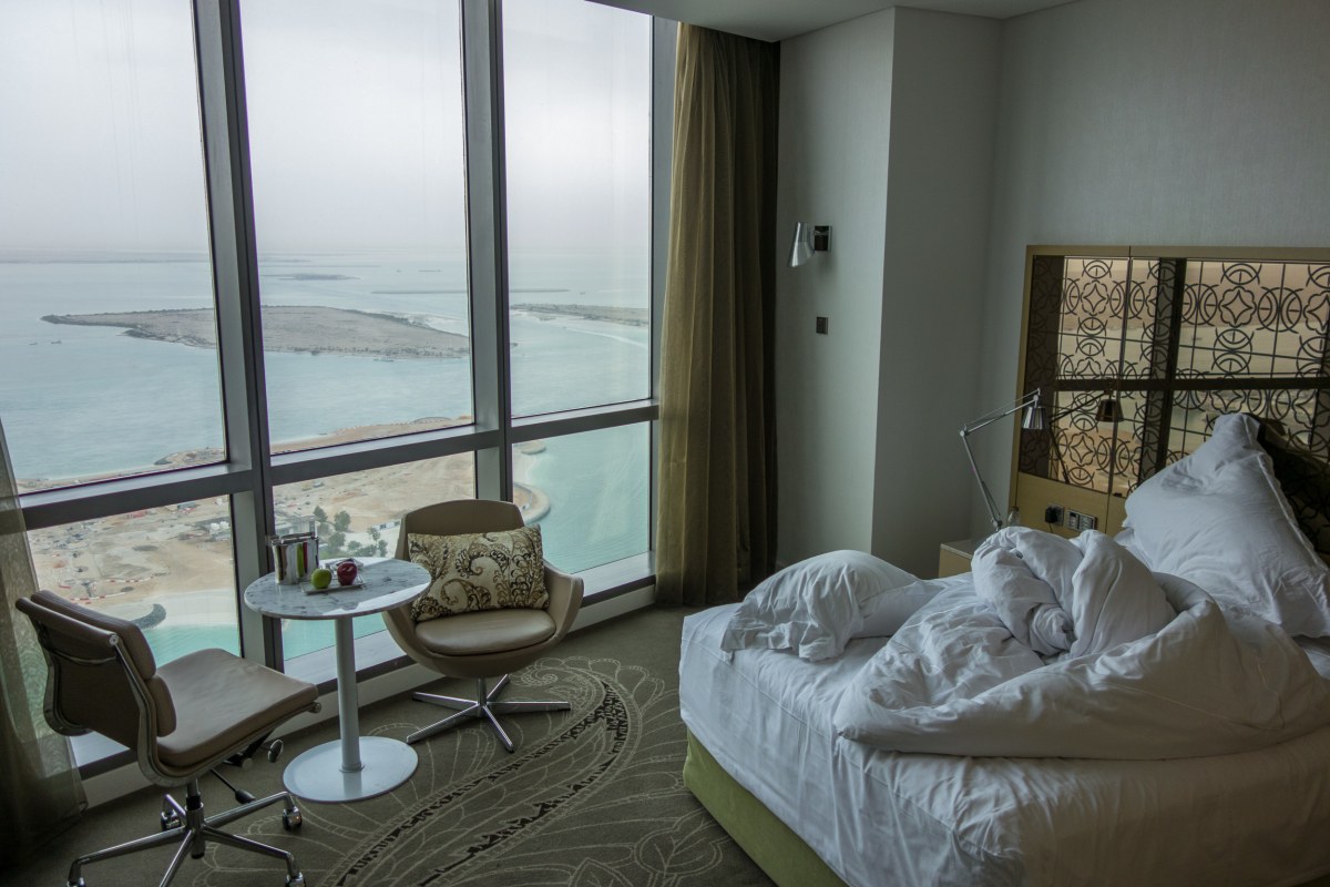 Etihad Towers / DBI Design