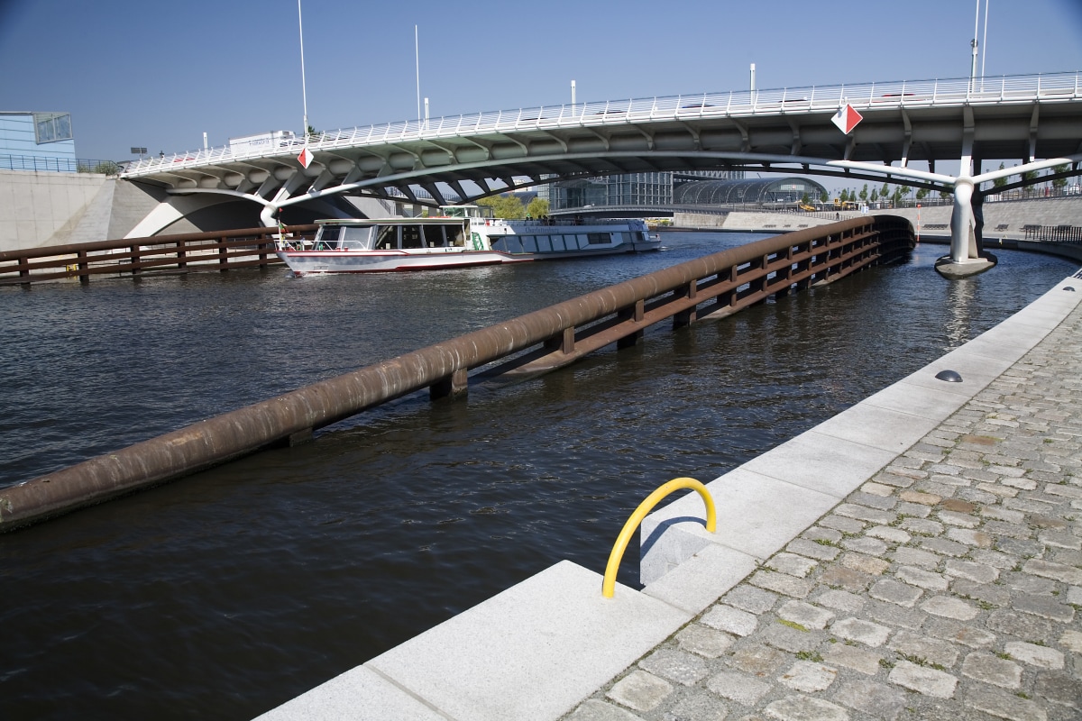 The Crown Prince Brige (Kronprinzenbruecke), by Calatrava
