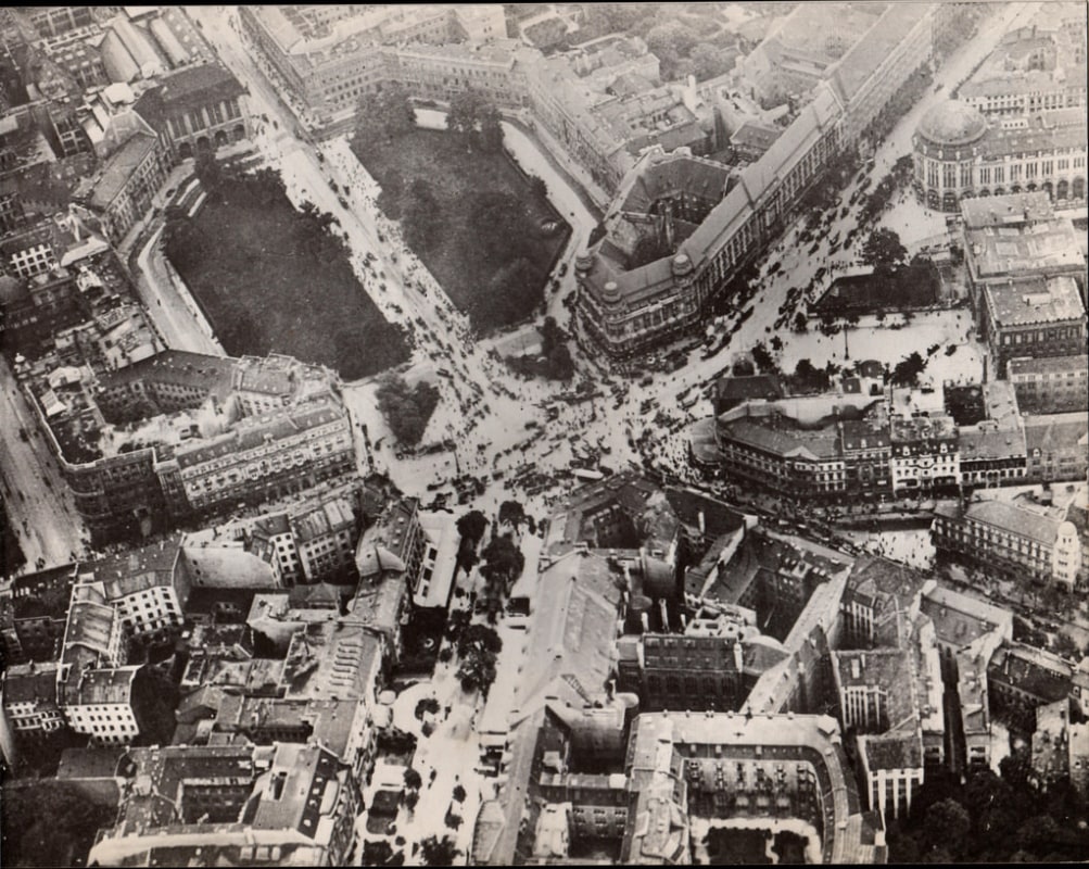 The busiest traffic intersection in Europe: Potsdamer Platz in the 1920s and 30s