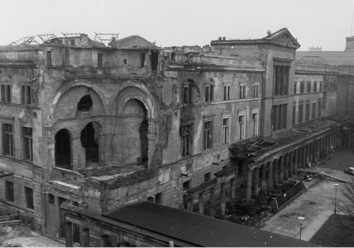 Neues Museum after the War