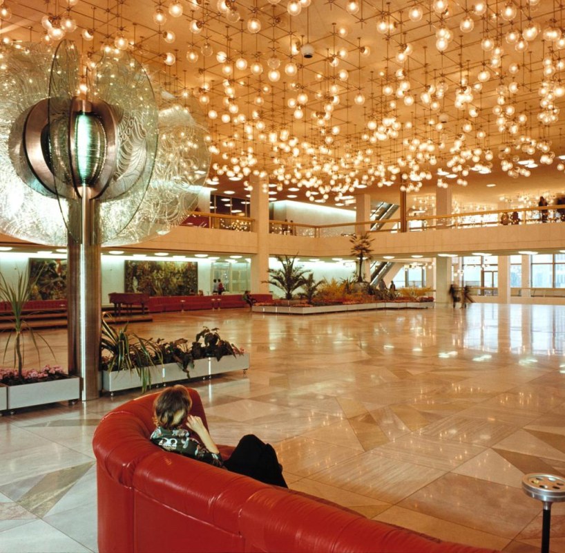 Palast der Republic interior