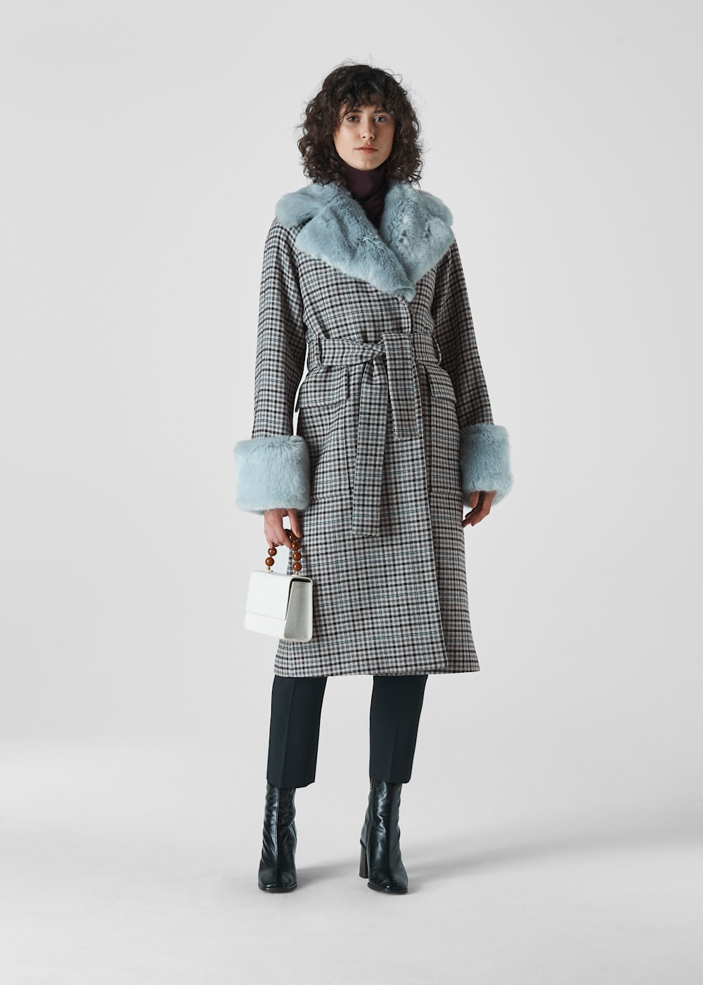 Fur collar coat sales