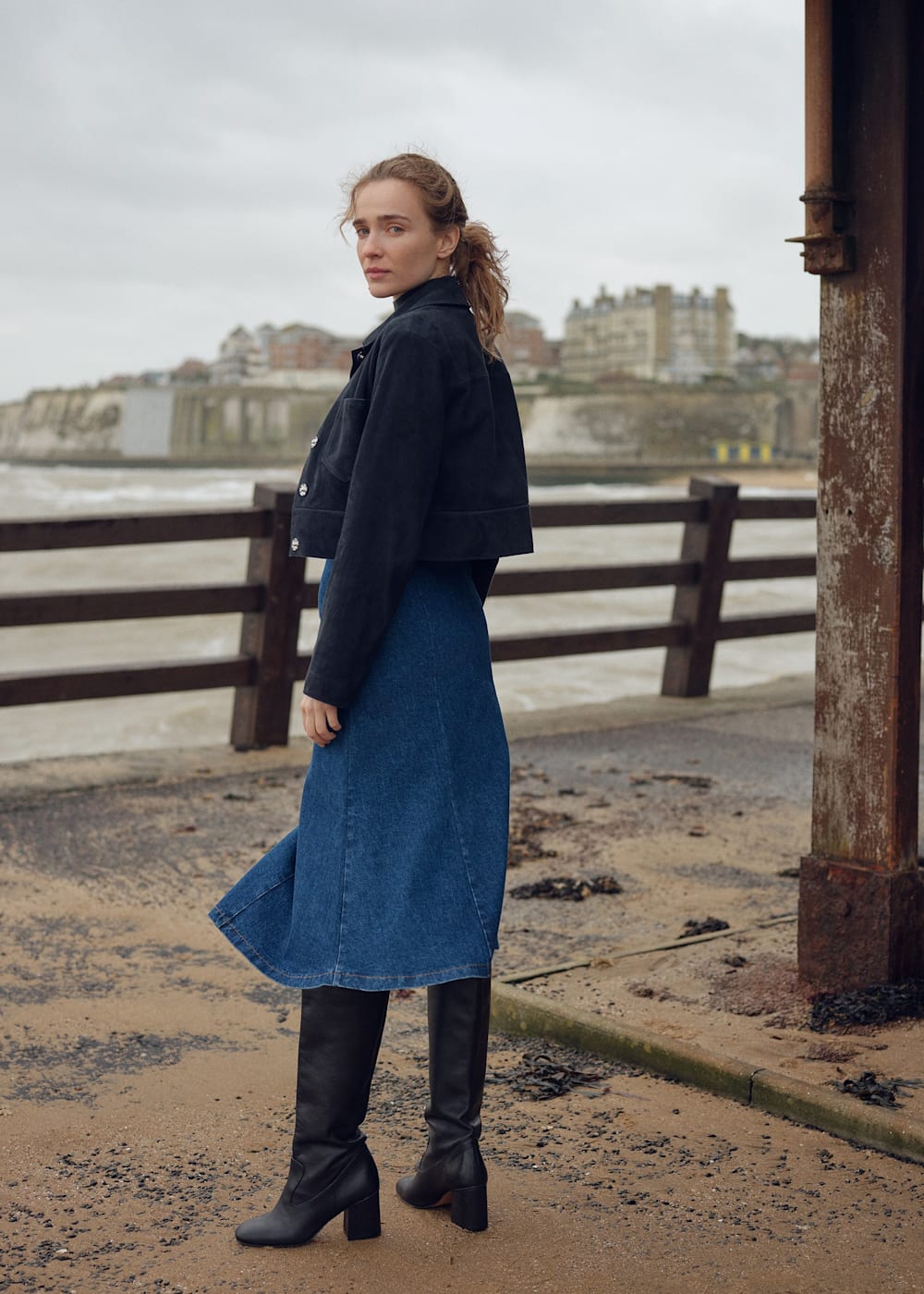 Cropped navy jacket uk deals