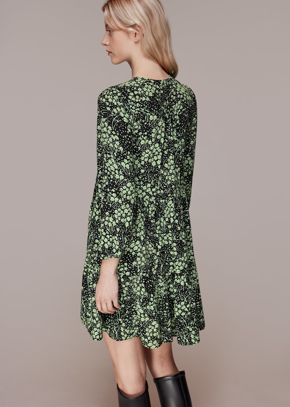 Green daisy print dress new arrivals