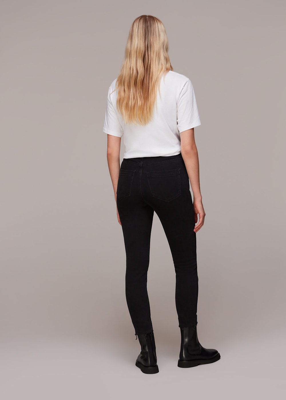 Black frayed hem jeans discount