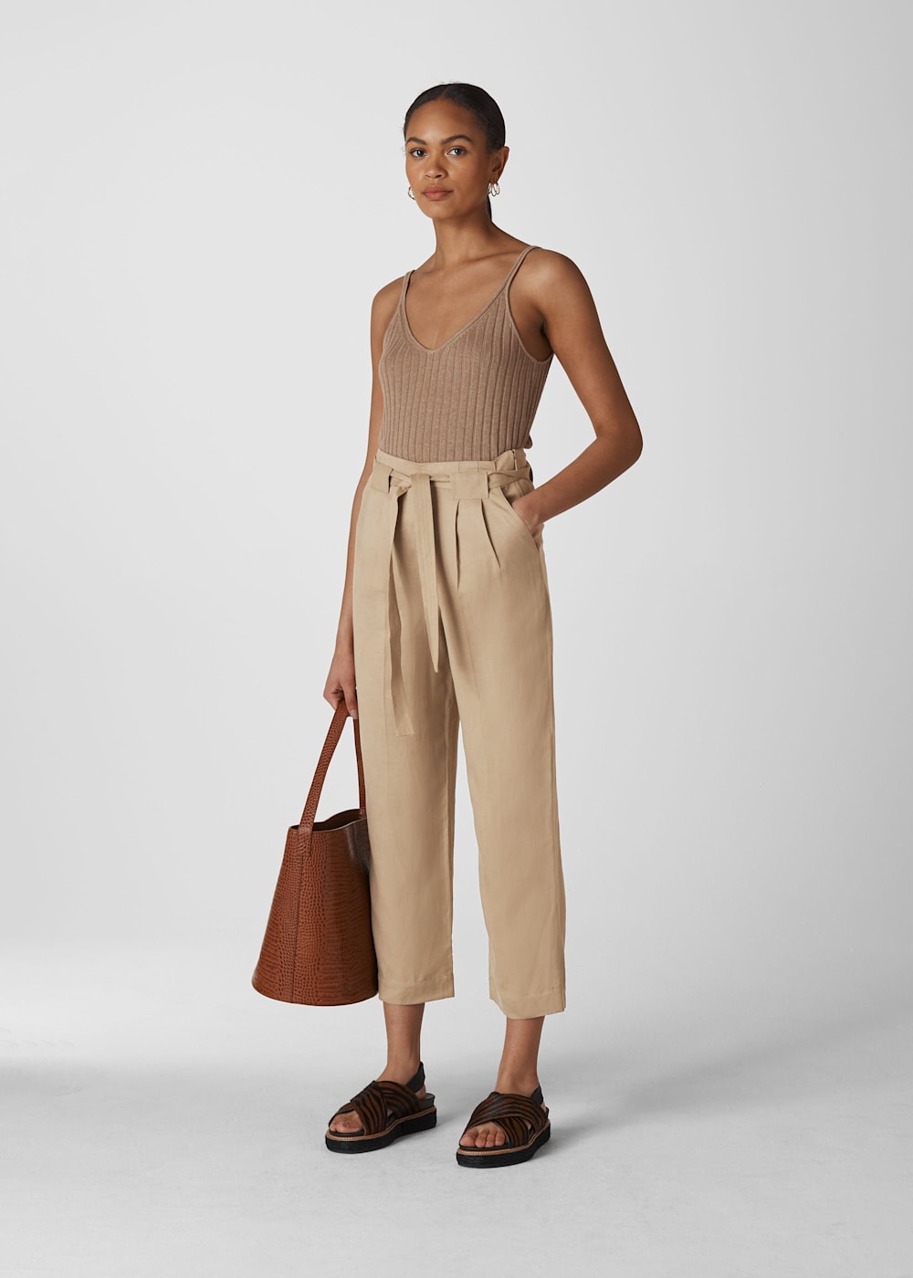 Belted cropped trousers top