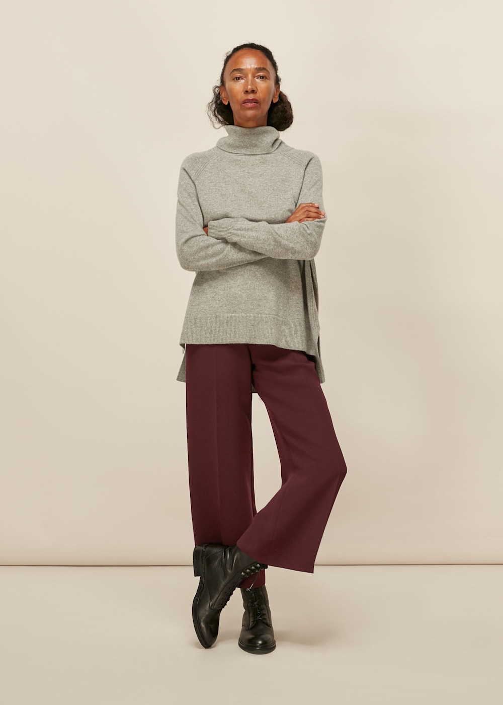 Burgundy crop pants 2025
