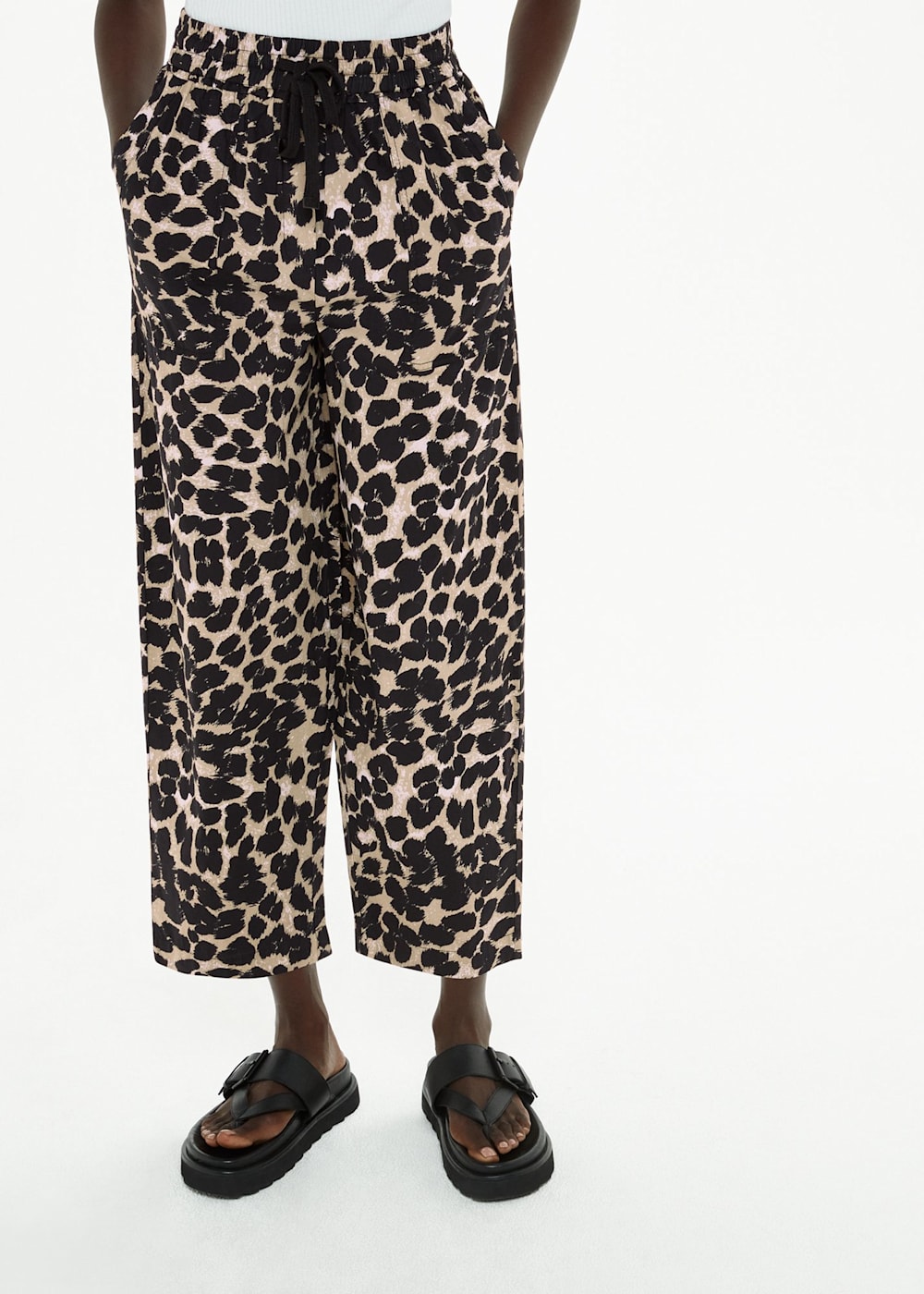 【2024 新作】 Poplin Spot Leopard Print Leopard Trouser WHISTLES | パンツ