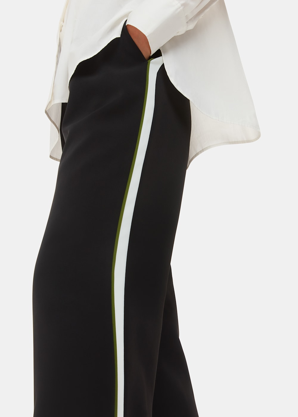 Stripe on the side pants top