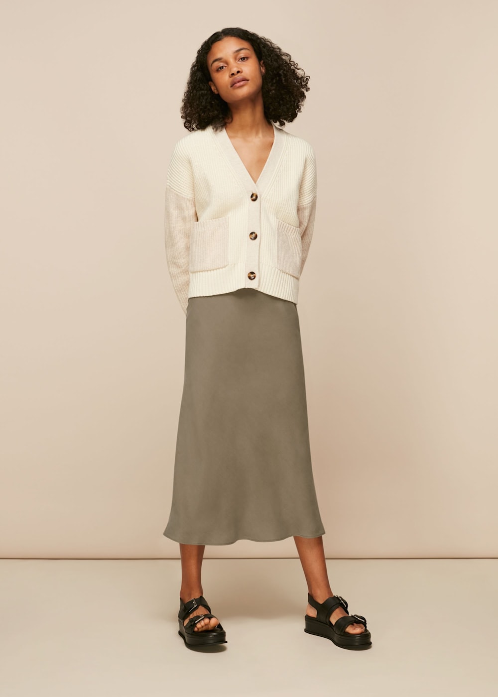 What does bias cut skirt mean sale