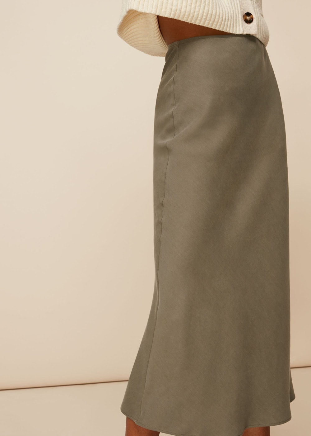 Pencil skirt cut on the bias online