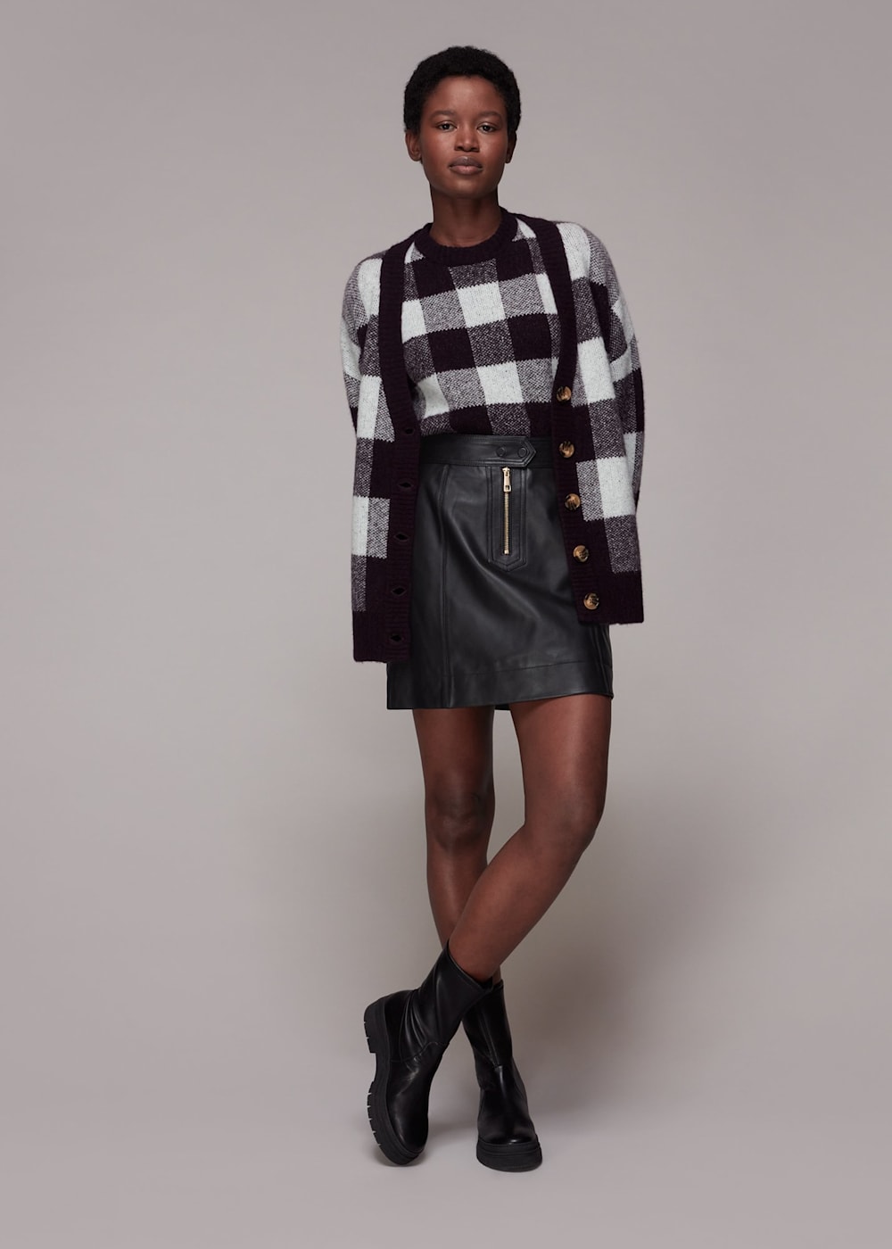 Black leather skirt front zip discount
