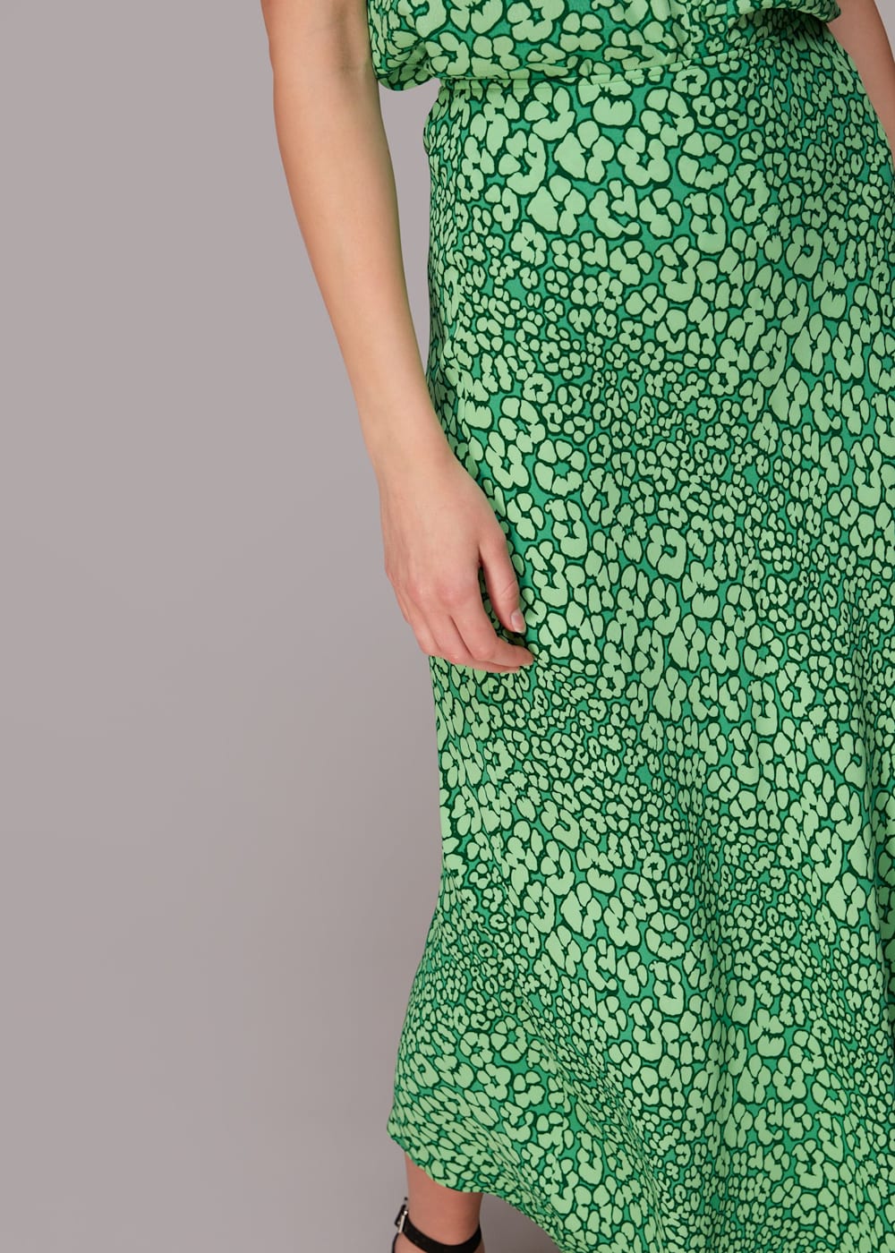 Bias cut midi skirt leopard outlet