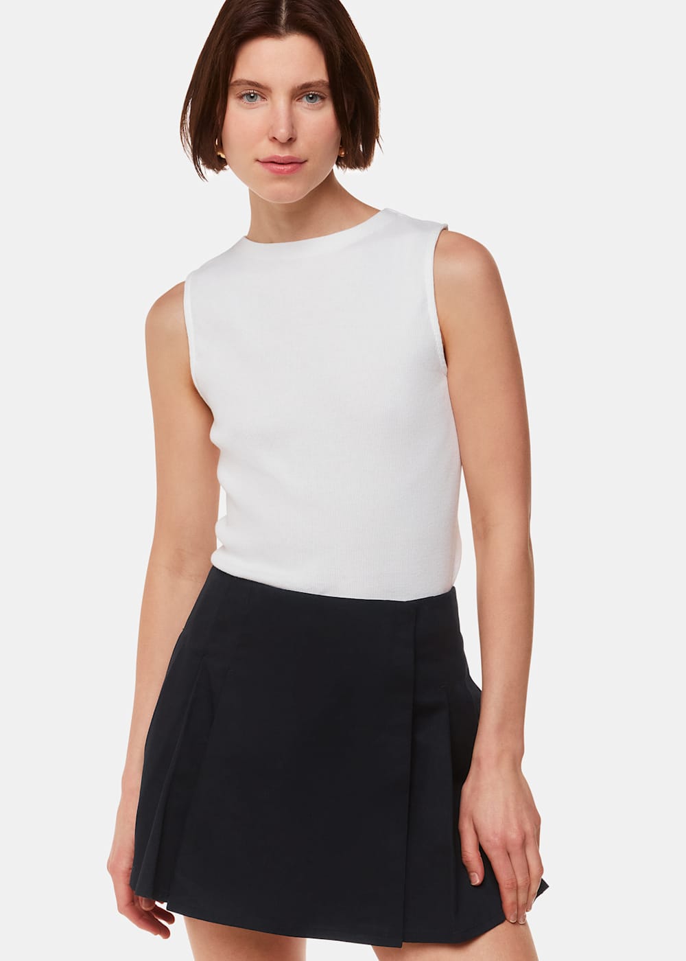 Pleated mini skirt black and white hotsell