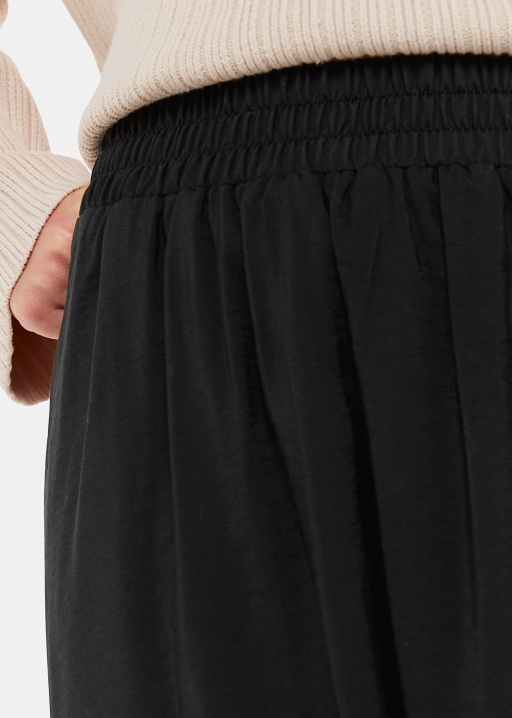 Eva Elasticated Waist Skirt Eva Elasticated Waist Skirt