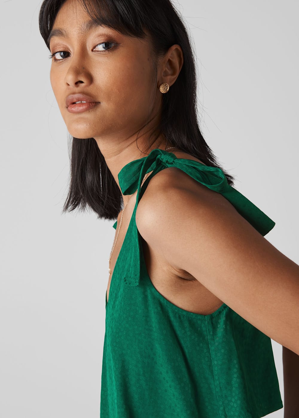 Shoulder tie top outlet