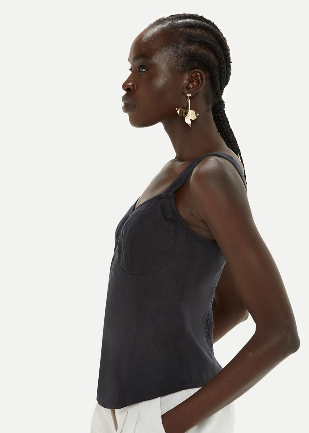 Whistles lola online