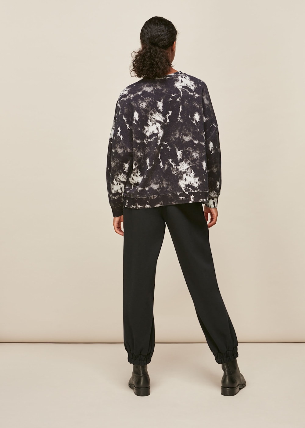 Black and white tie dye sweatshirt cheap