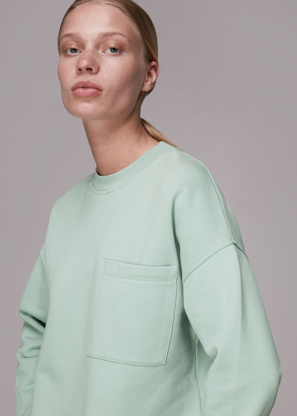 Pale green sweatshirt 2025