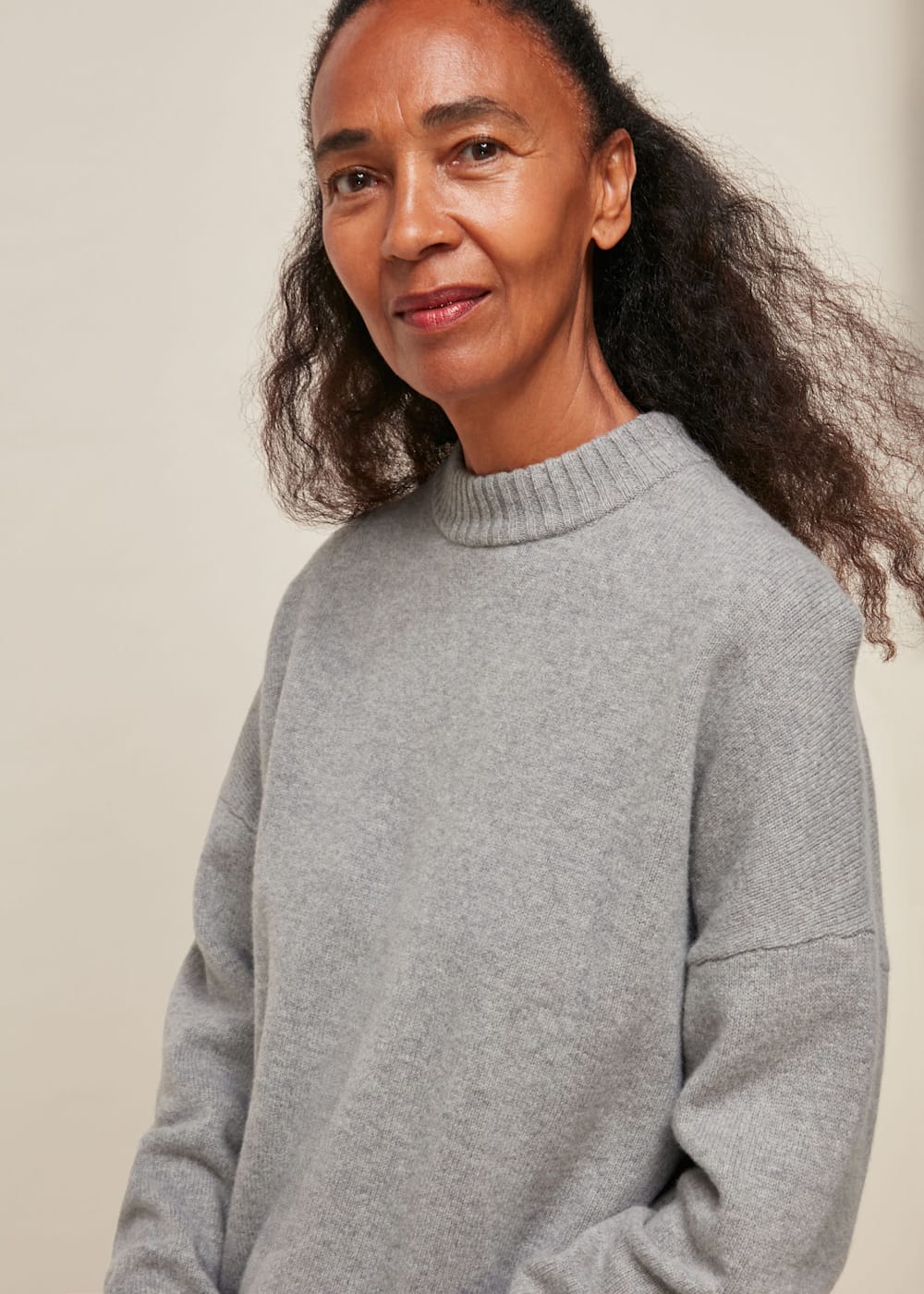 Long crew neck sweaters store