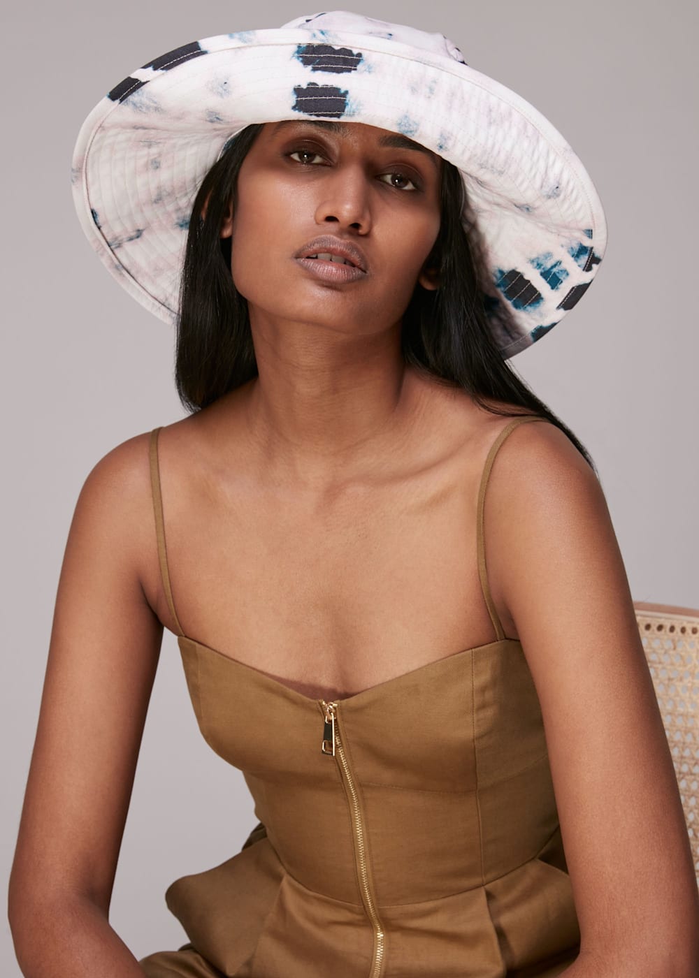 Bucket hat with tie store