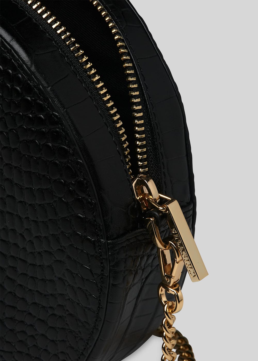 Whistles round bag online