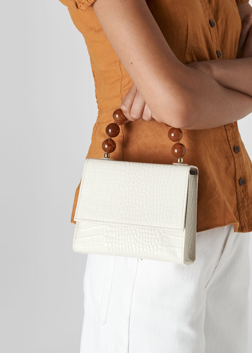 White Albi Resin Handle Bag