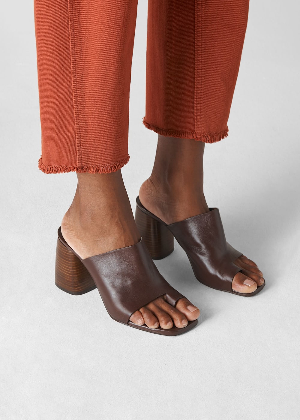 Toe loop mule heel sale