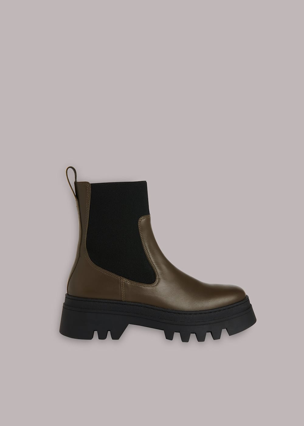 Casual chunky chelsea boots sales