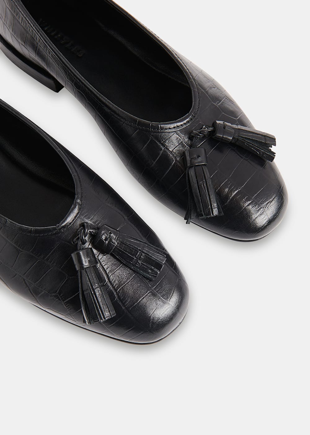 Tassel pumps outlet
