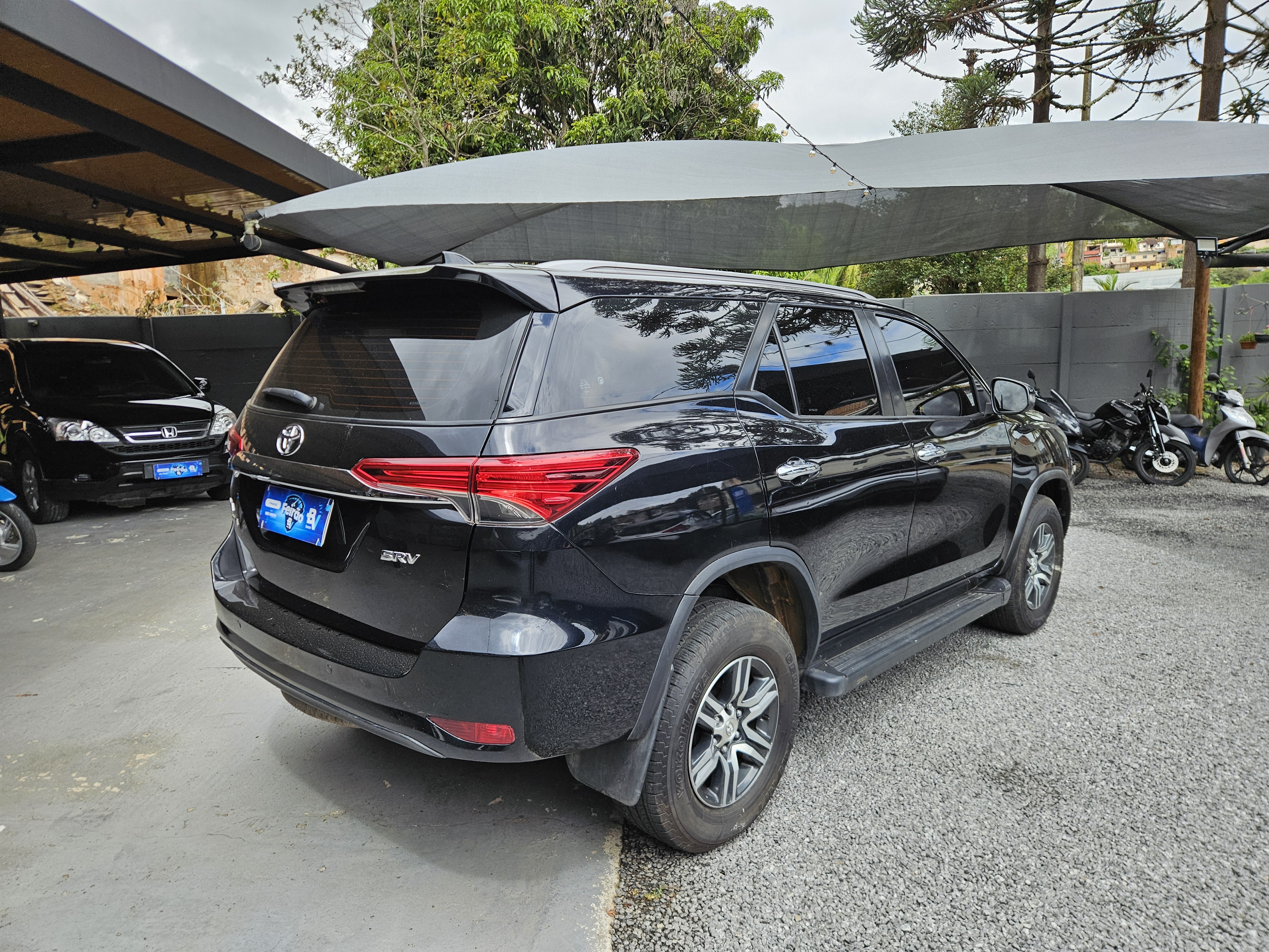 TOYOTA Hilux Sw4 SRV miniatura 11