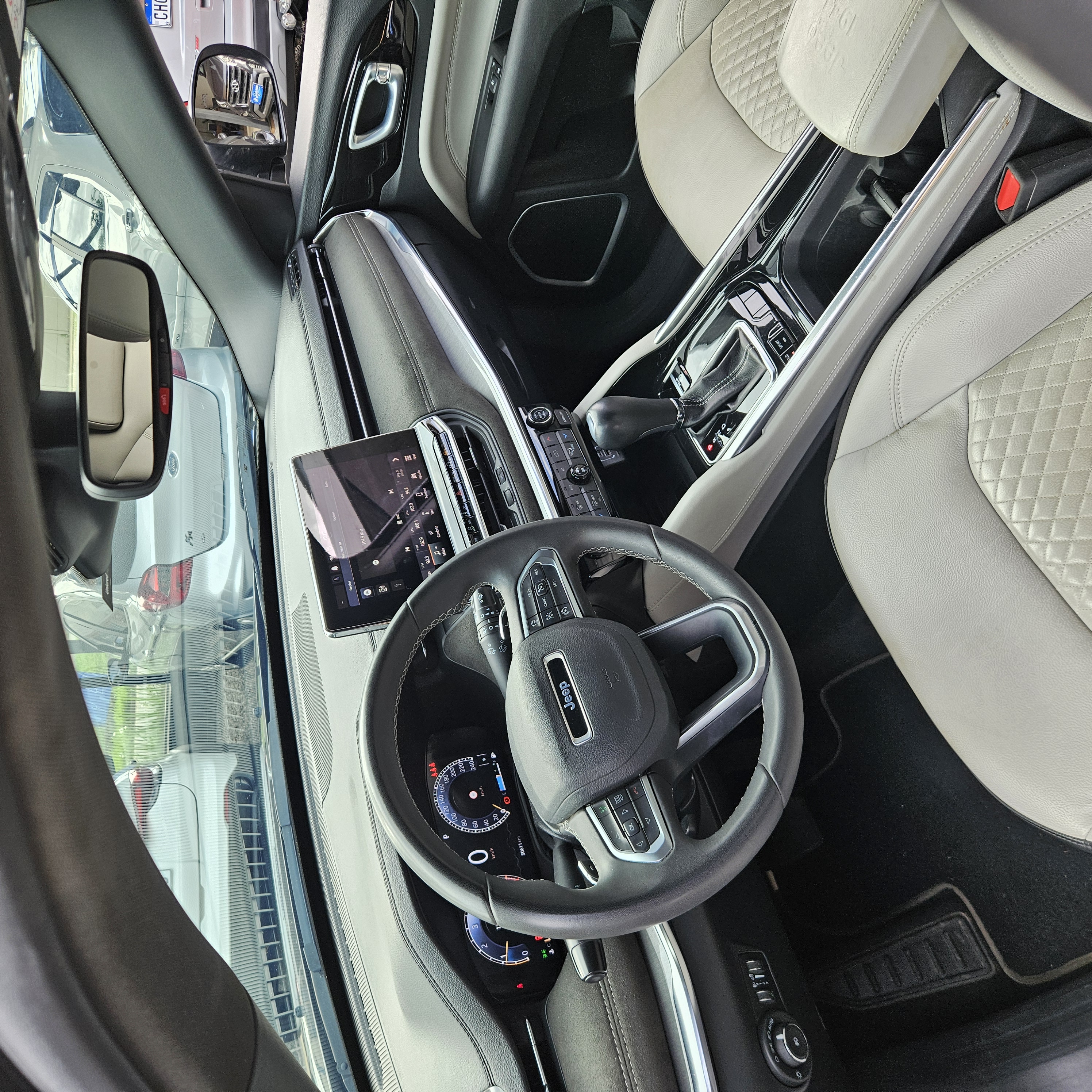 JEEP Commander Limited miniatura 4
