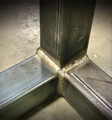 Corner weld of 3 square tubes