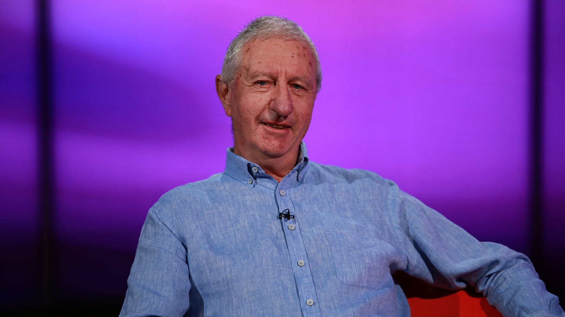 Seal le Dáithí Con Fada Ó Drisceoill Player Irish Television