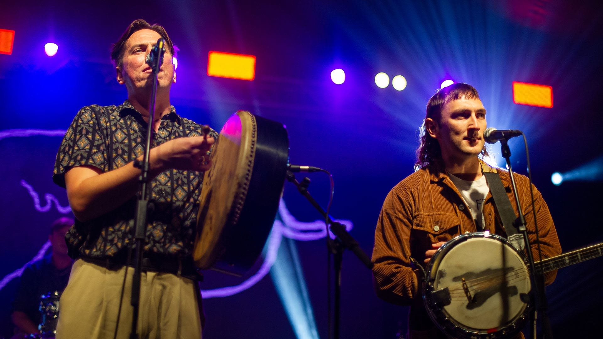 Ó Dhubh go Dubh