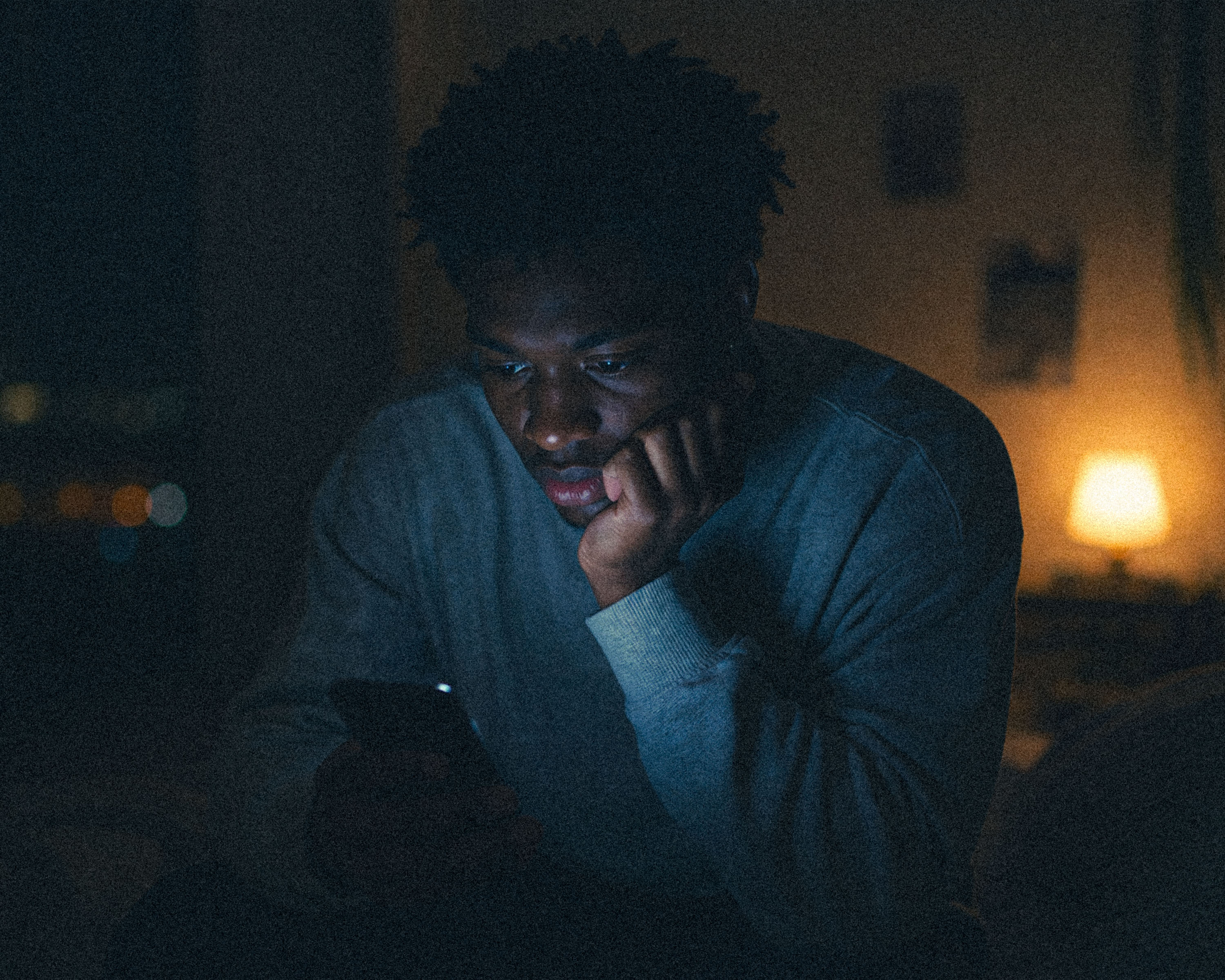 A placeholder image representing the central middle position for Easy Airtime Club