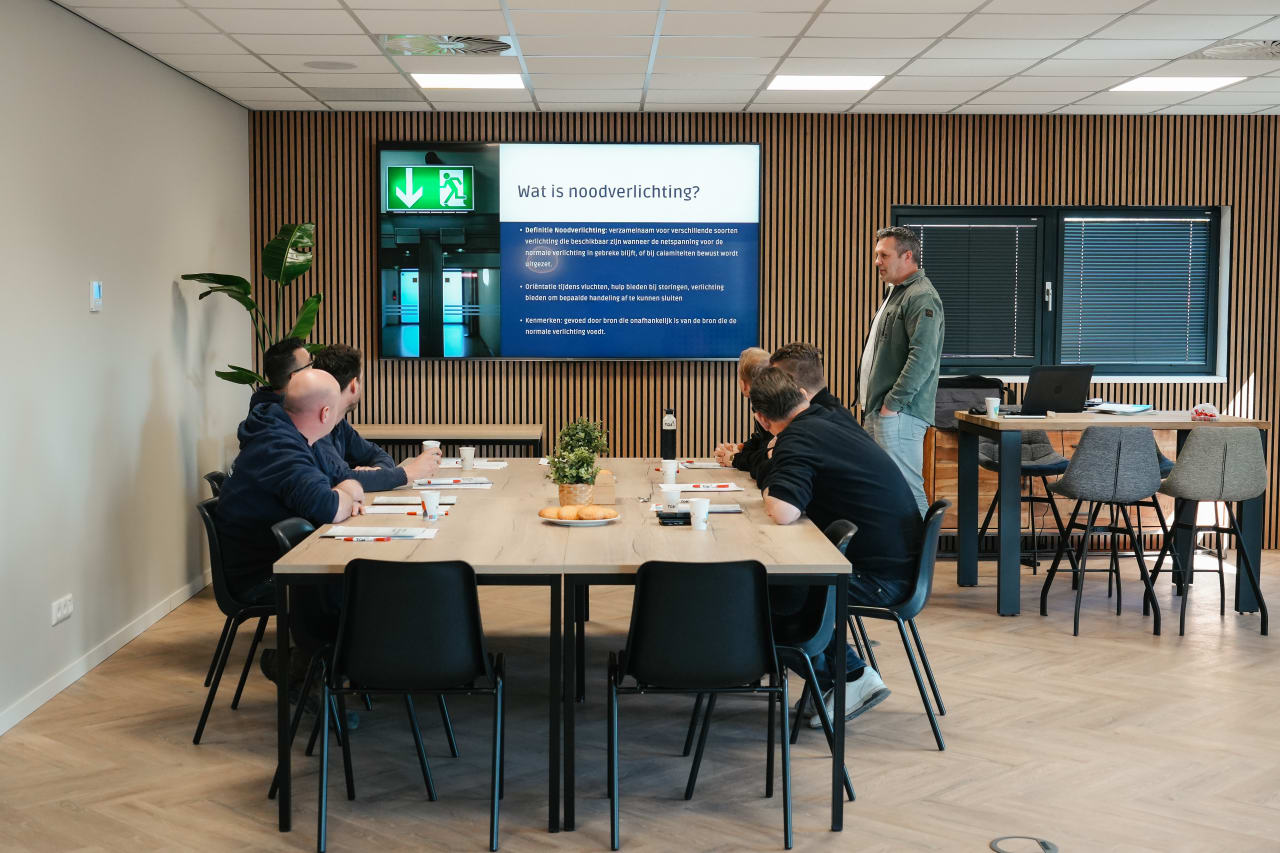 Training noodverlichting in de praktijk