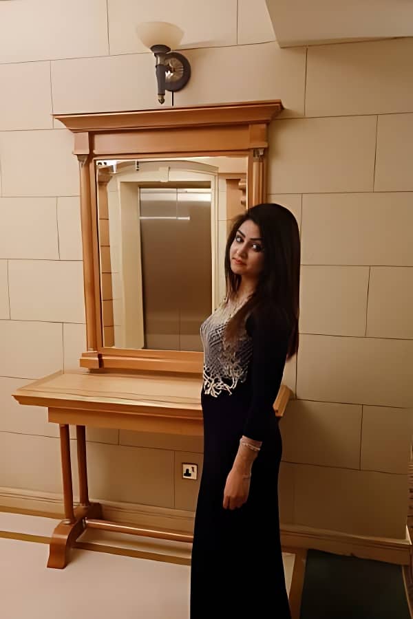 Mehreen-4 Mehreen Photo 4