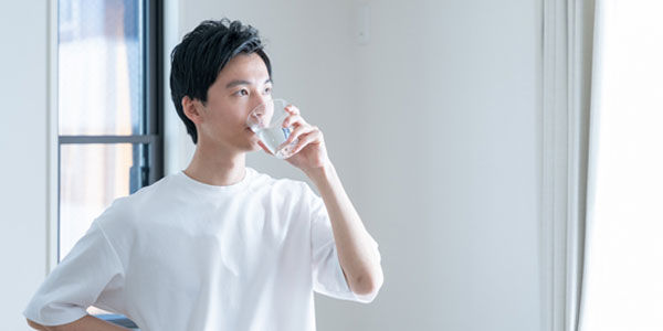Minum Air Putih yang Cukup