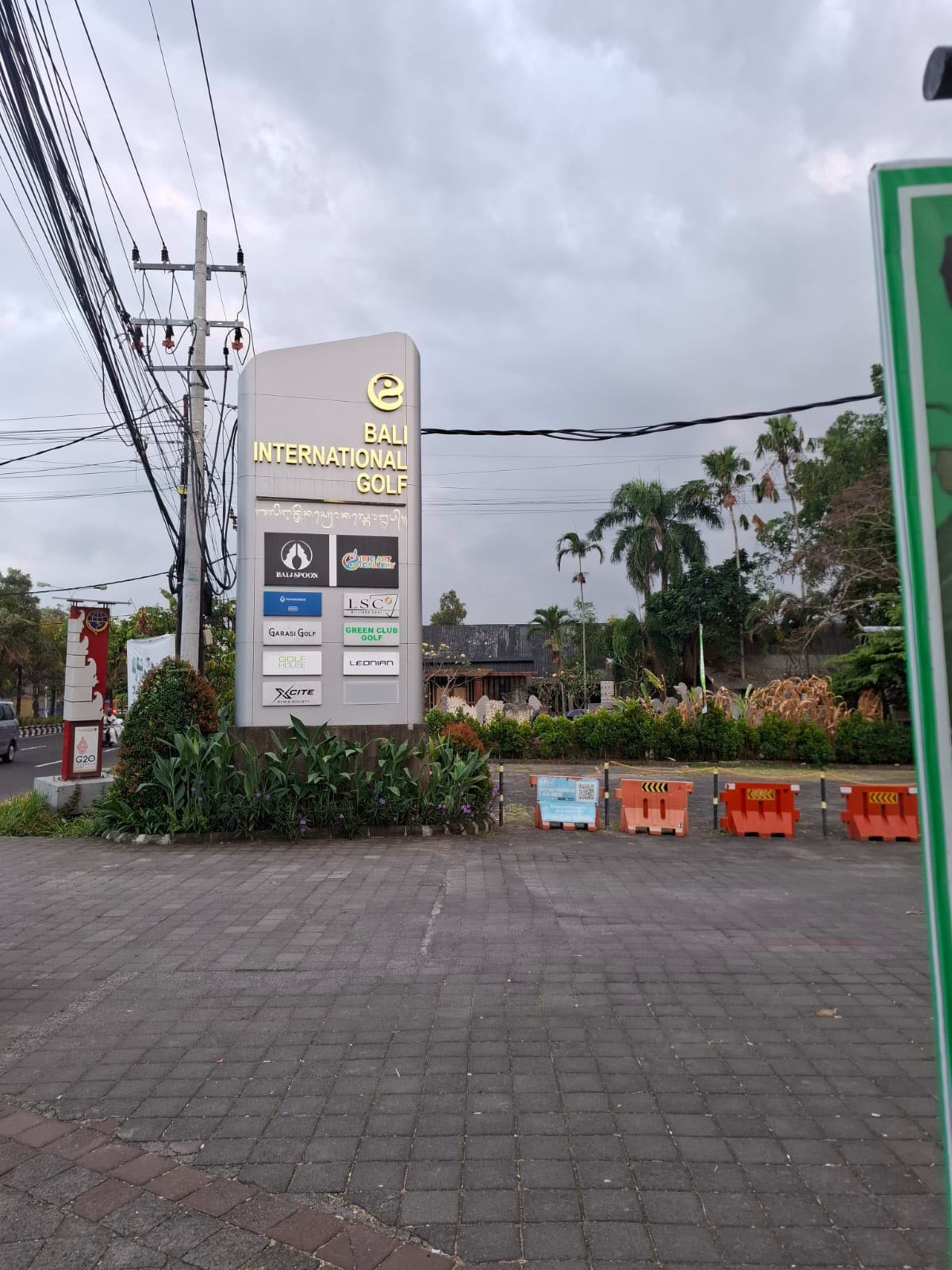 BIG PADEL BALI INTERNATIONAL GOLF